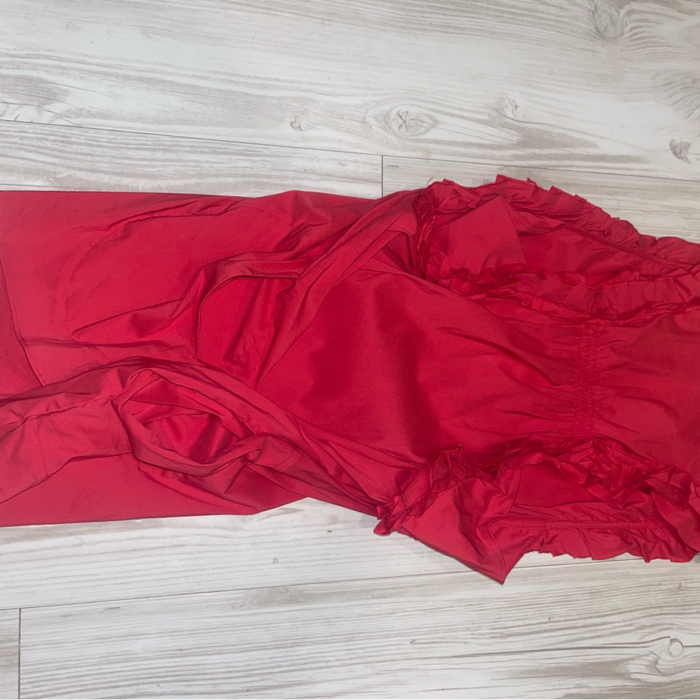 Red Ruffled Sleeveless Top - Picture 6 of 8